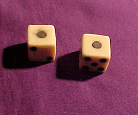 12-C-SKULL-DICE